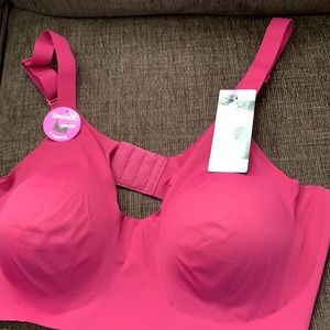 Bali Comfort underwire bra with cool comfort fabric.